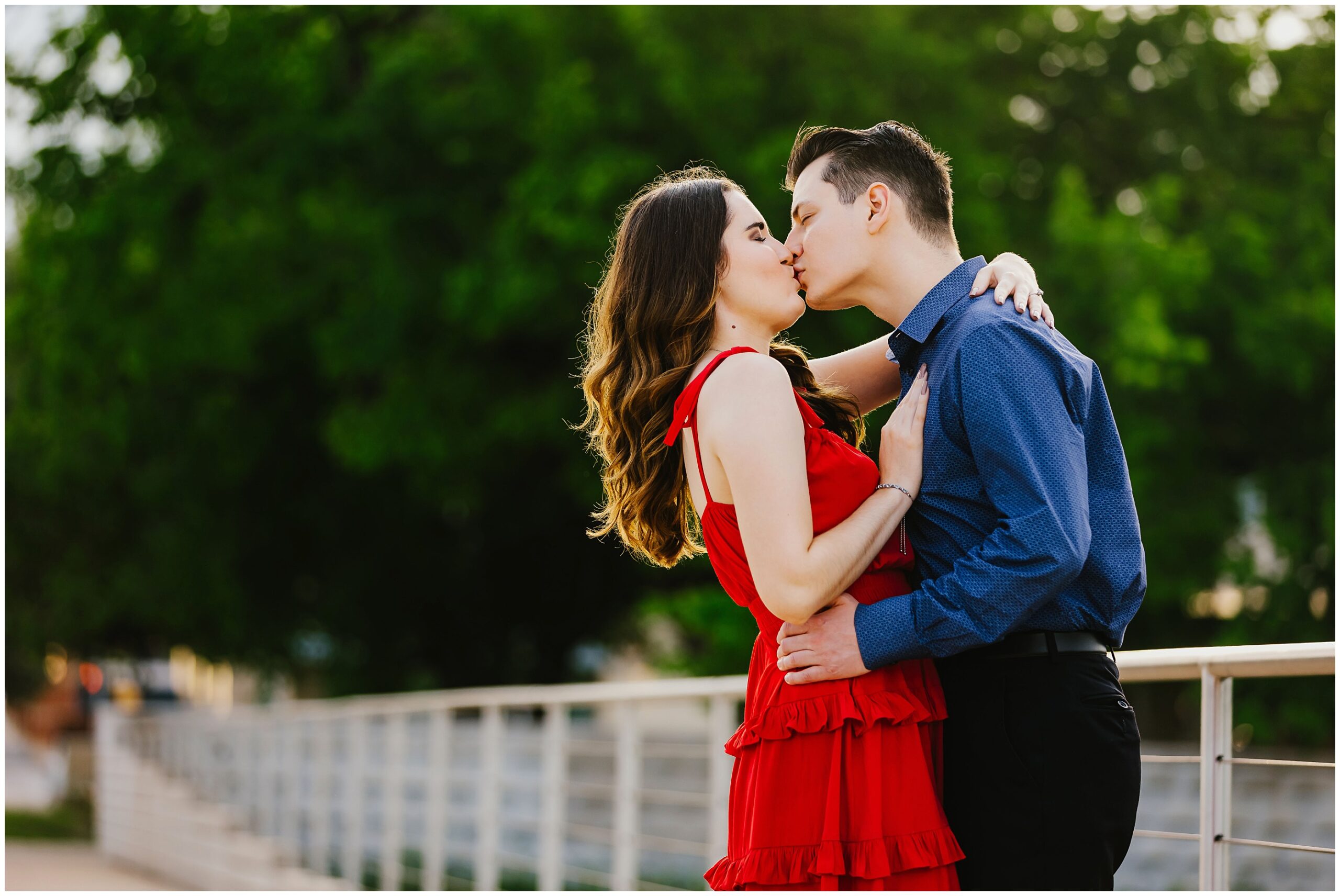 Engagement photographer in Fort Worth