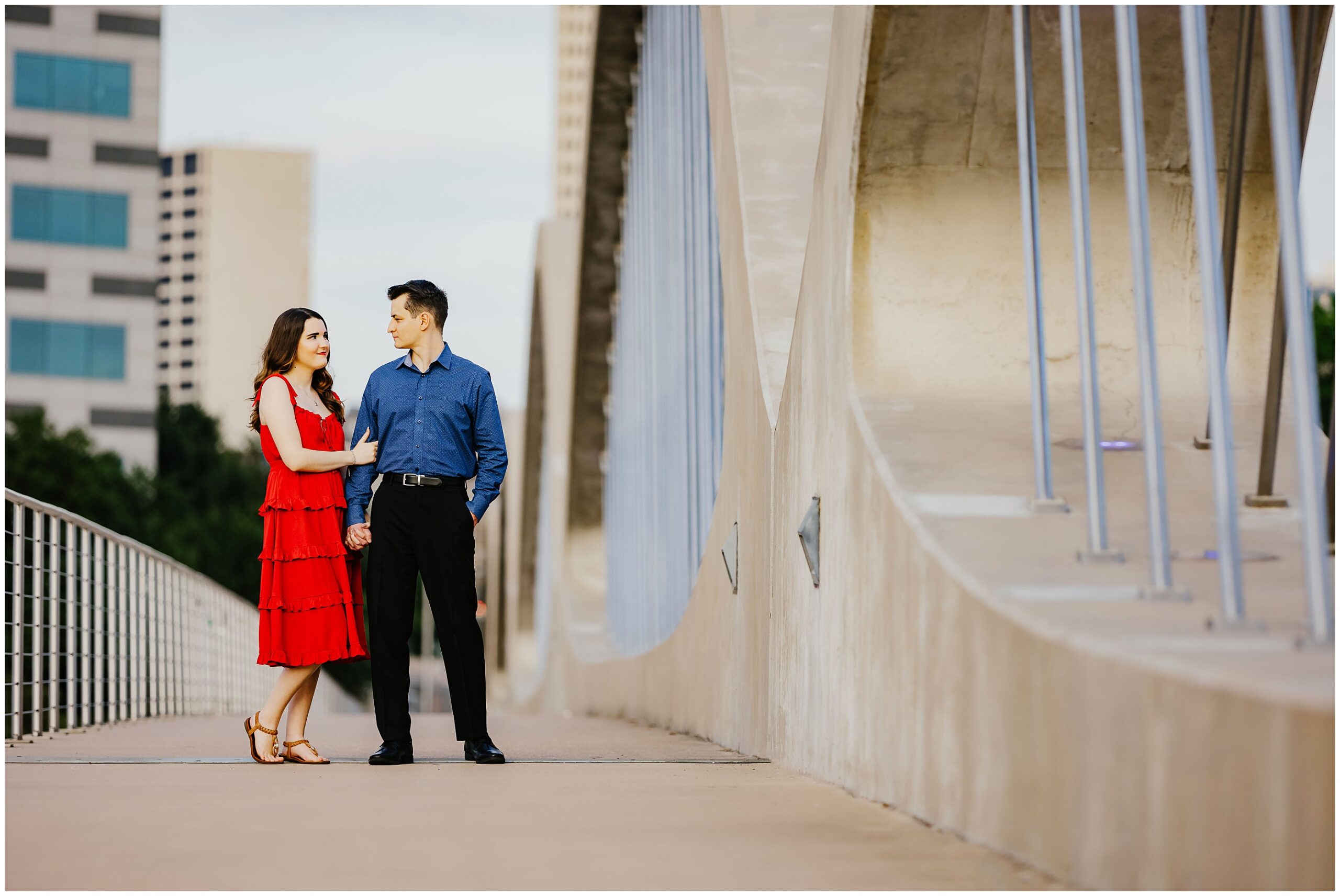 Engagement photographer in Fort Worth