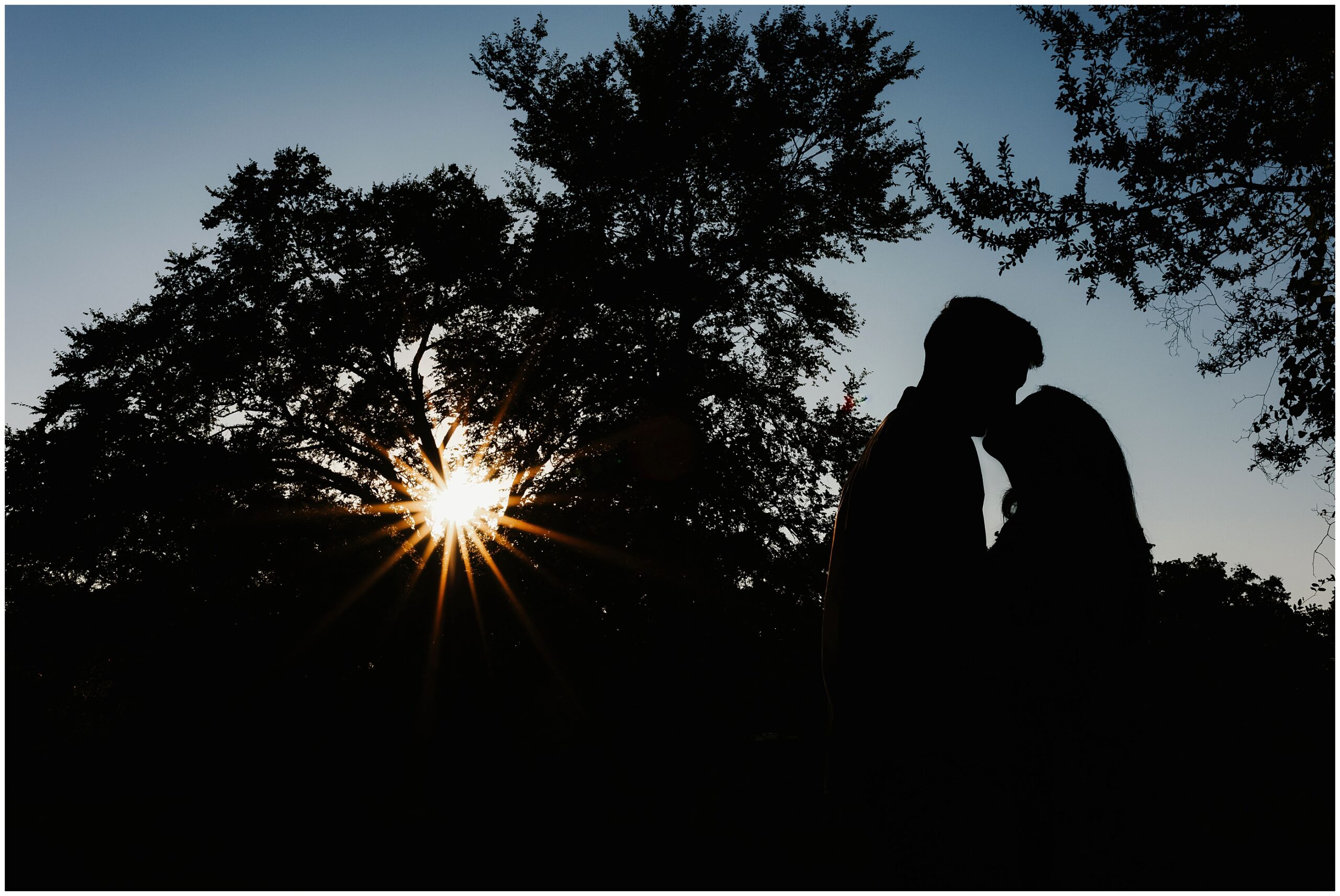 Romantic outdoor engagement photography