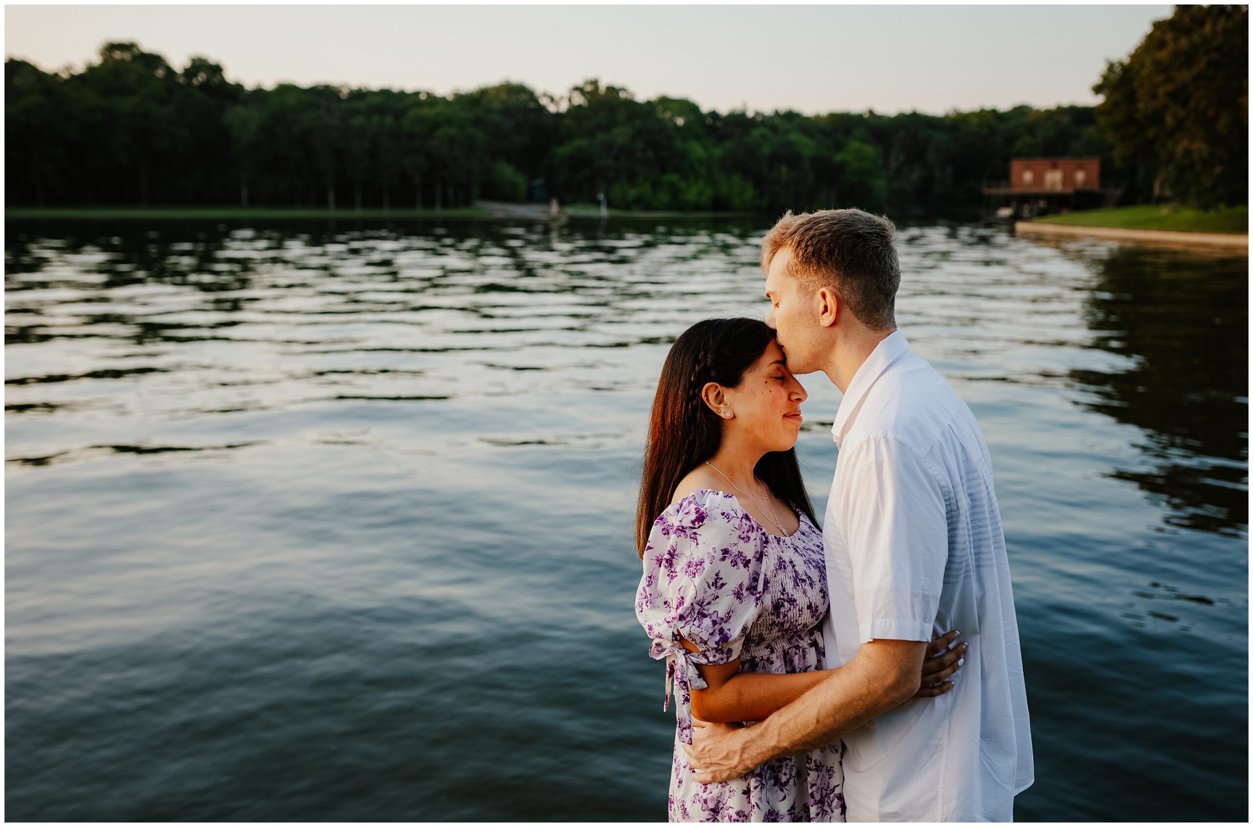 Romantic outdoor engagement photography