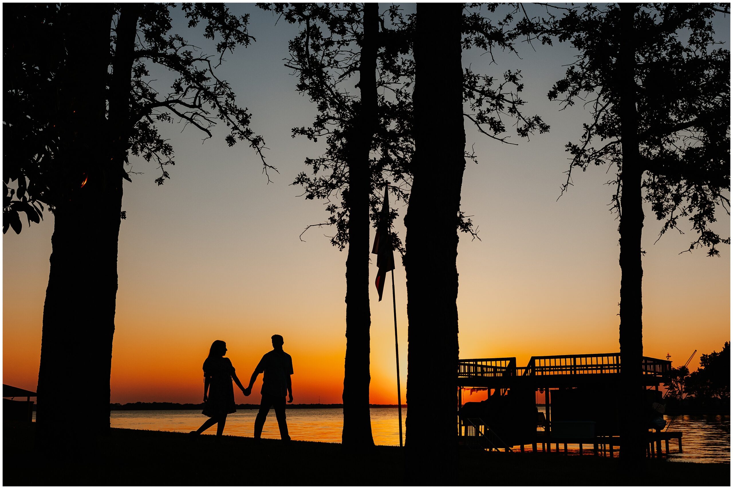 Romantic outdoor engagement photography