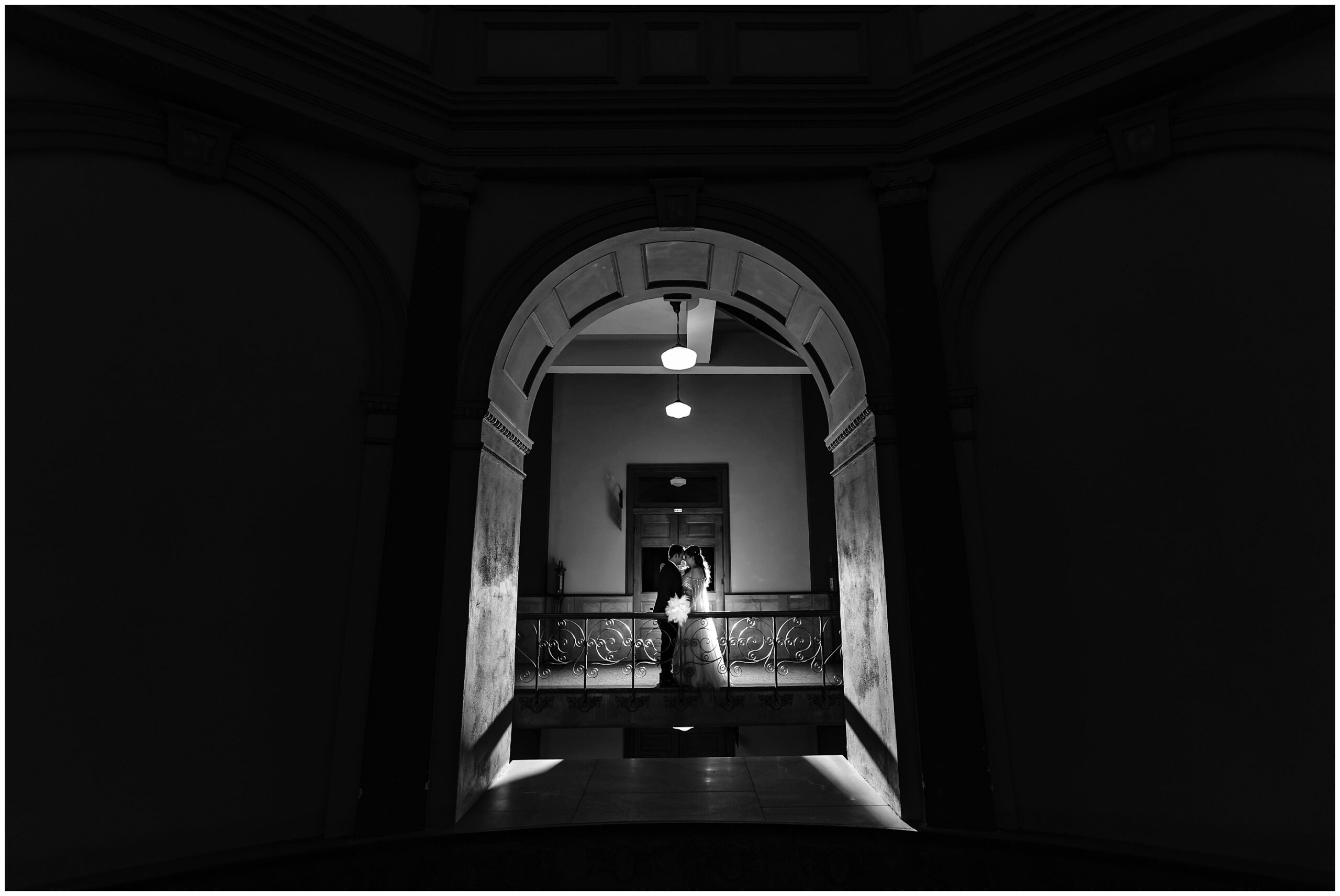 Fort Worth elopement at the Tarrant County Courthouse